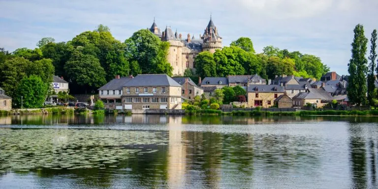 Combourg  (35270)